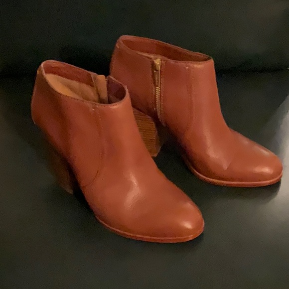 Coach Hattie Boots - Picture 3 of 11